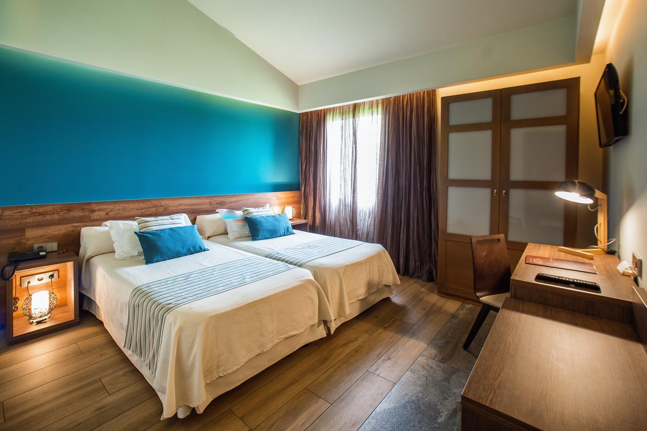Hotel Venta Banos Campos del Río Exteriör bild